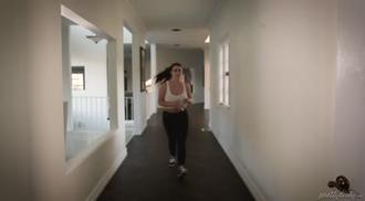 被爸妈女佣上了Angela White
